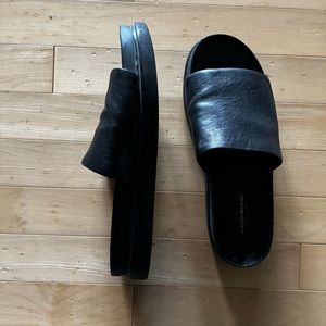 Vagabond sandals black slides